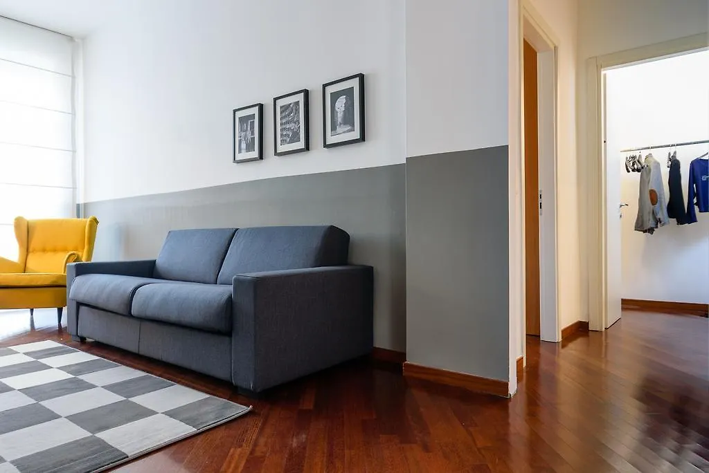 Altido Lovely Apt With Terrace And View In Central Milan Lejlighed